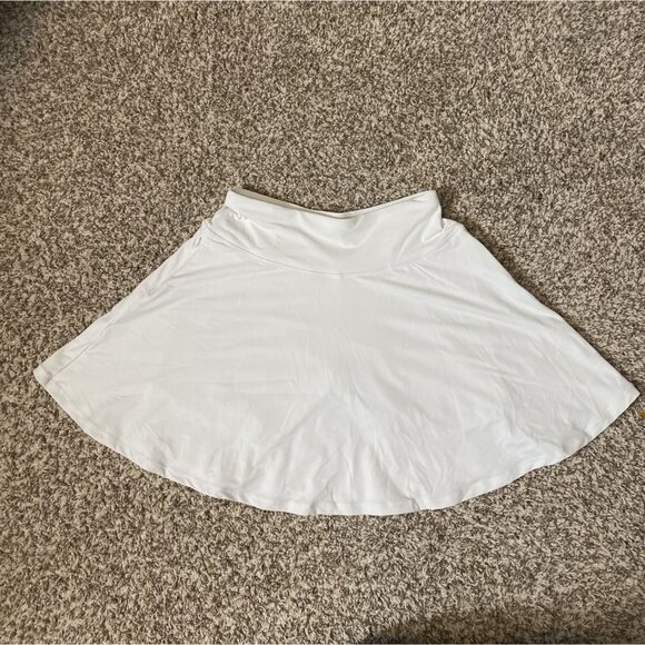 ⭐ 3/$15 Oalka Small White Workout Tennis Skort with Pocket Mesh Shorts - Picture 7 of 9
